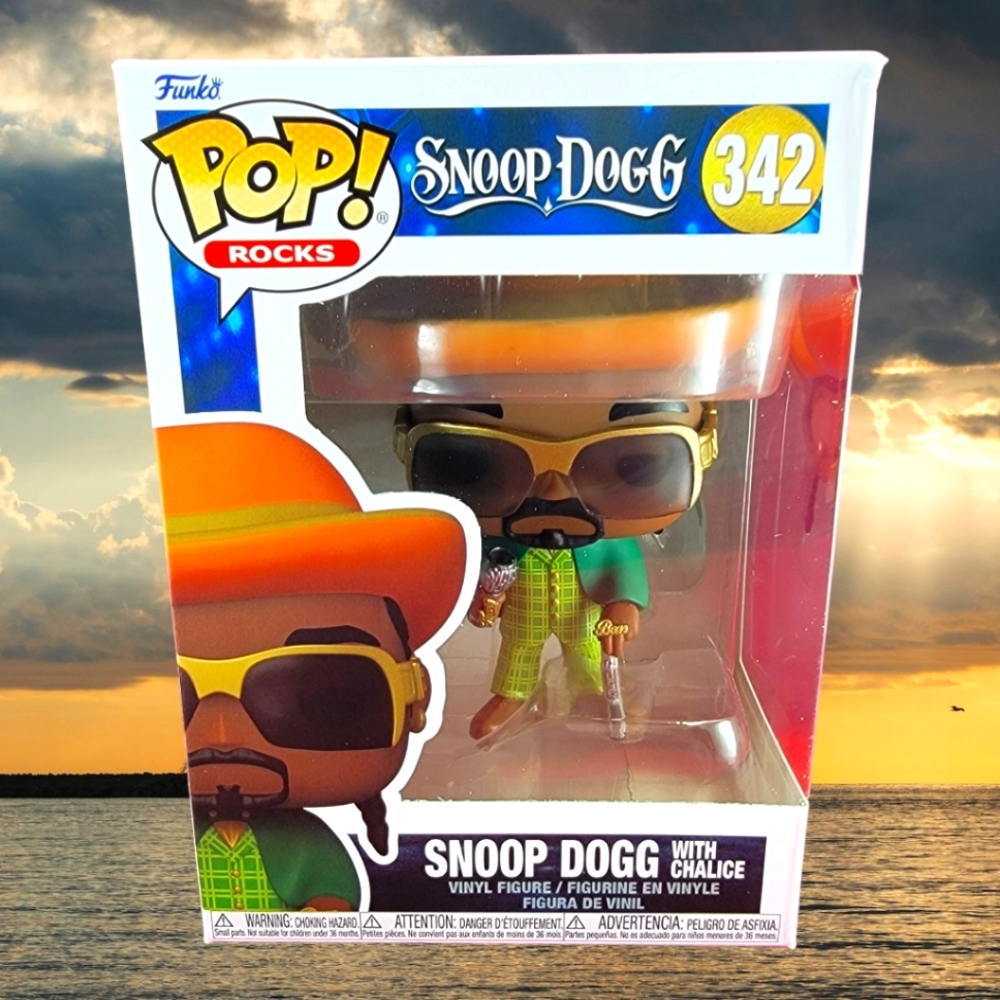 Snoop Dogg with chalice funko # 342 with pop protector